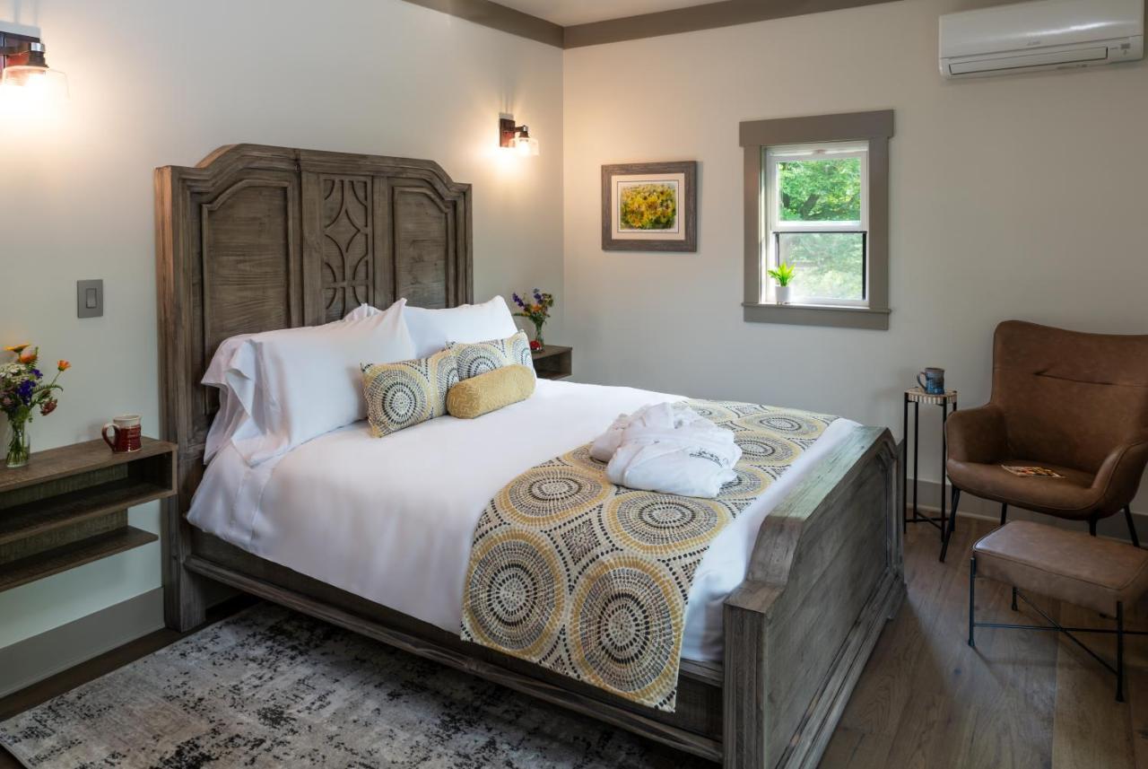 The Inn At Amaris Farms Weaverville Εξωτερικό φωτογραφία