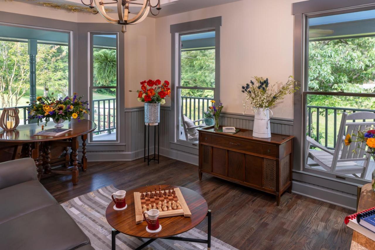 The Inn At Amaris Farms Weaverville Εξωτερικό φωτογραφία